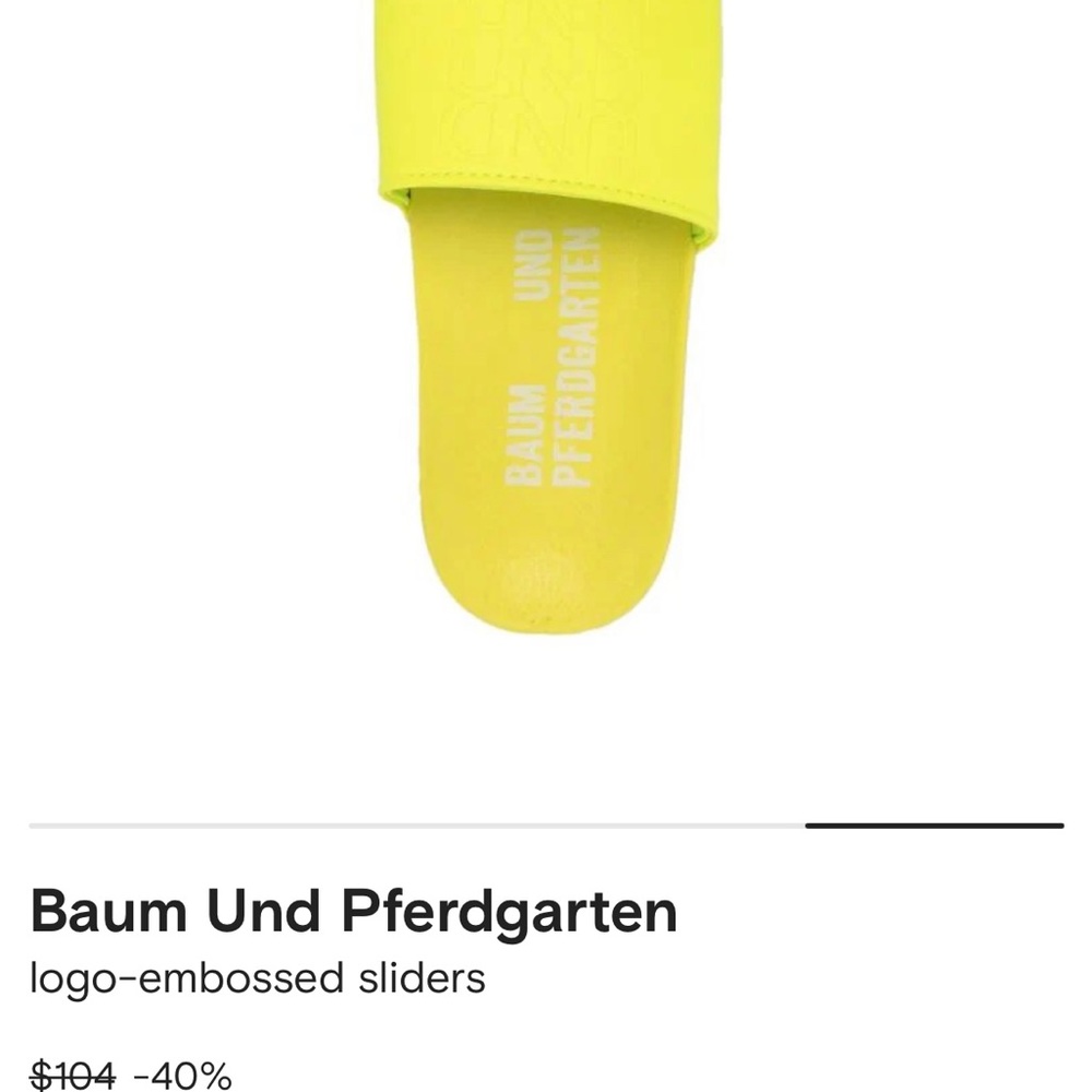 Neon yellow slides from Baum Ind Pferdgarten